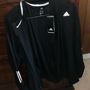 Women’s adidas wind runner jacket never worn